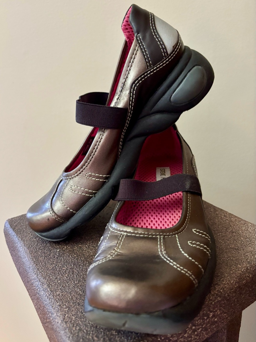 Steve Madden Brown Mary Jane Flats with Pink Lining